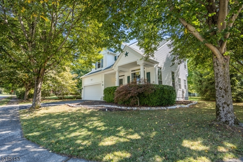 Property Photo:  39 Grandin Ct  NJ 08802 