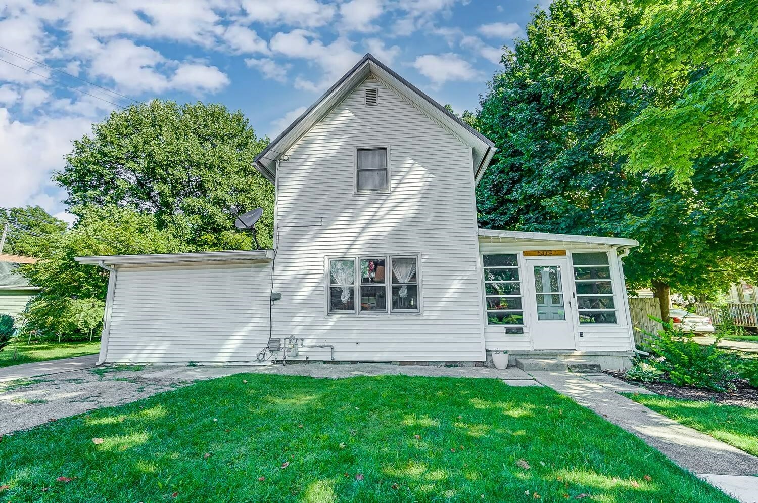 Property Photo: 509 E Gilmore IN 46703