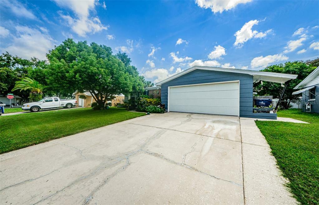 Property Photo:  1446 Russel Lane  FL 34691 
