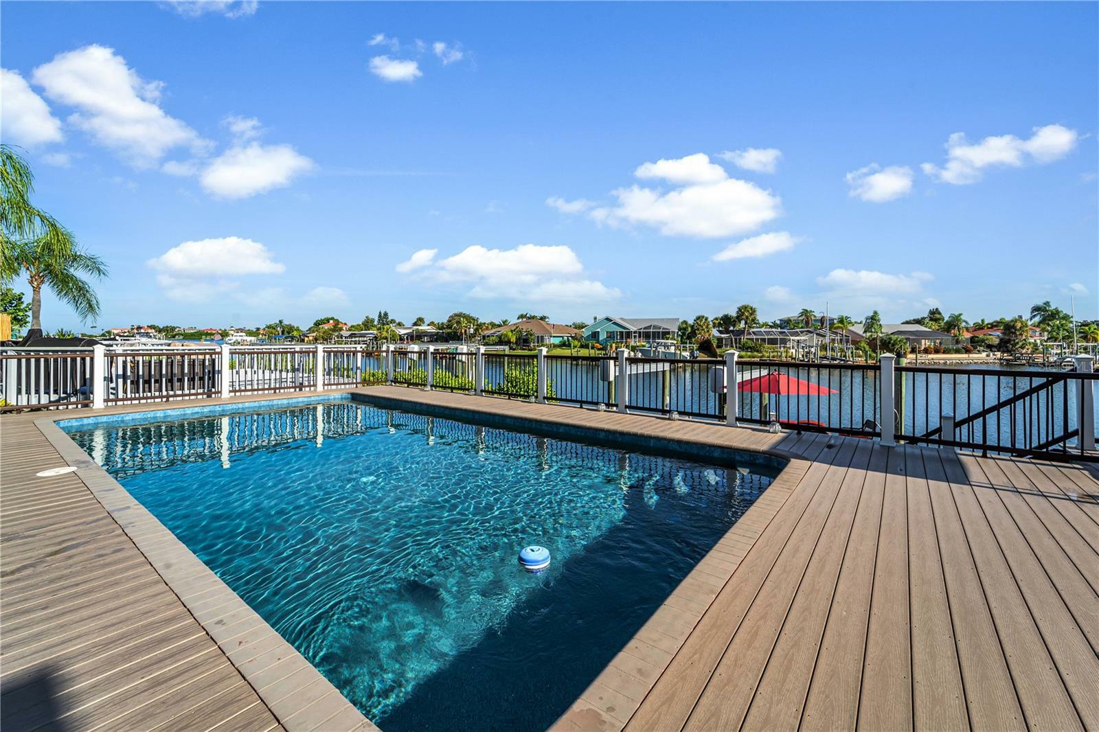 Property Photo:  885 Symphony Isles Boulevard  FL 33572 