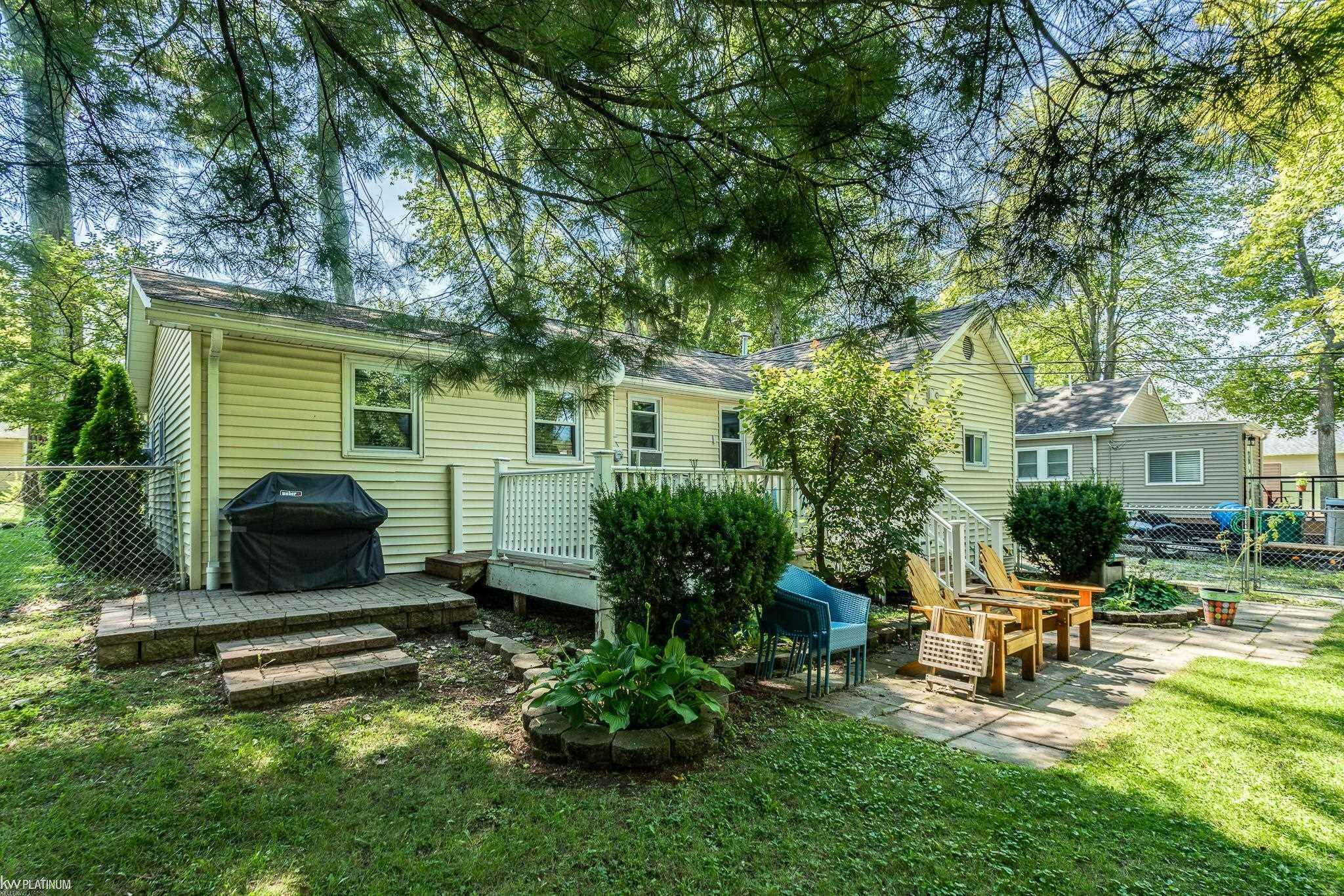 Property Photo: 7469 Southwood MI 48450