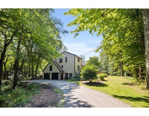 Property Photo:  35 Pine Ridge Cir  NH 03873 