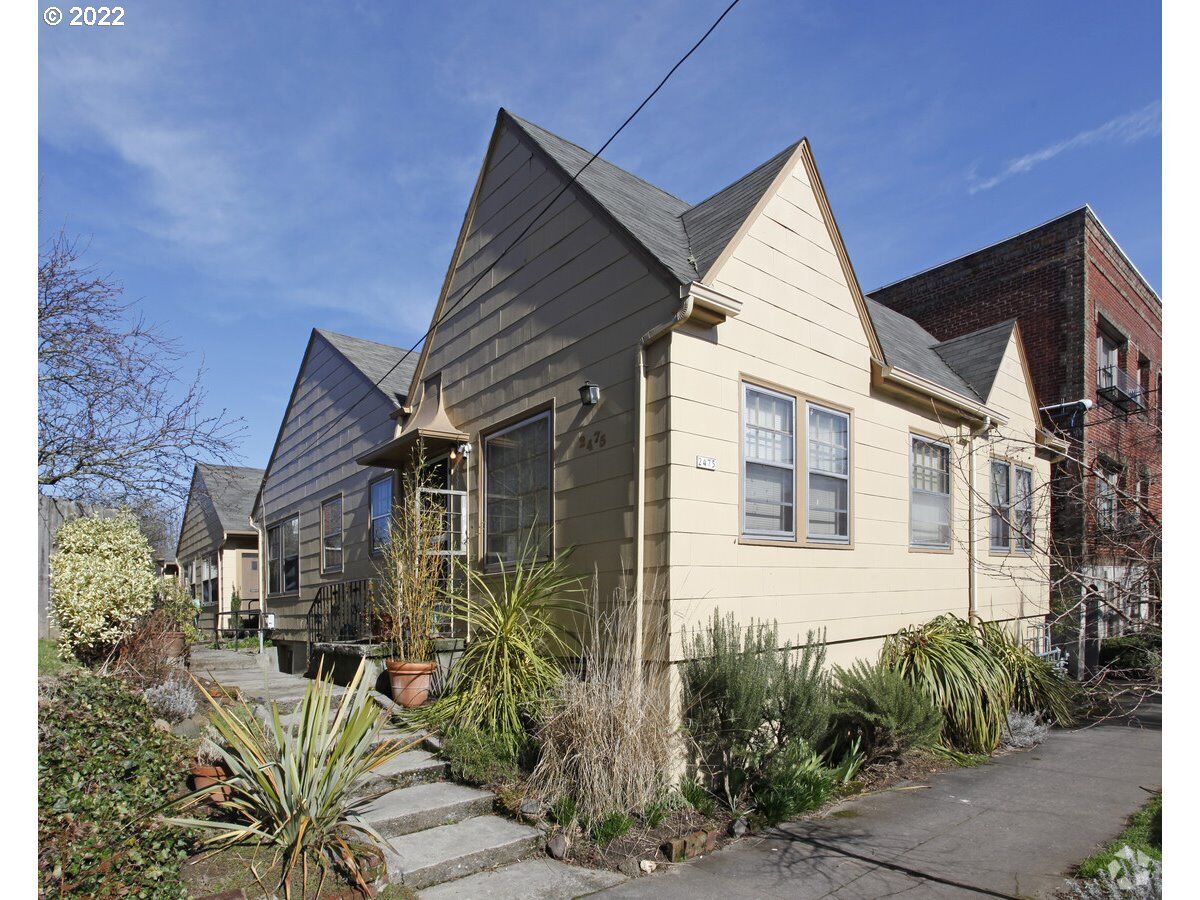 Property Photo: 2475 NW Raleigh St OR 97210