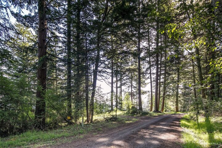 Property Photo:  2760  Raccoon Point Road  WA 98245 