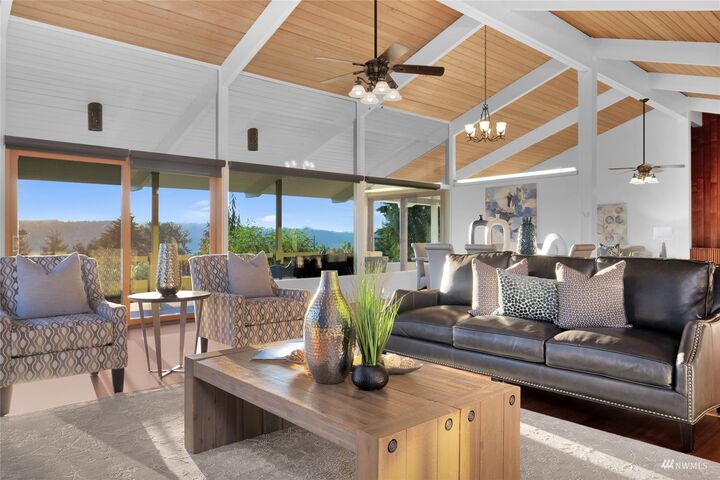 Property Photo:  15703 62nd Place NE  WA 98028 