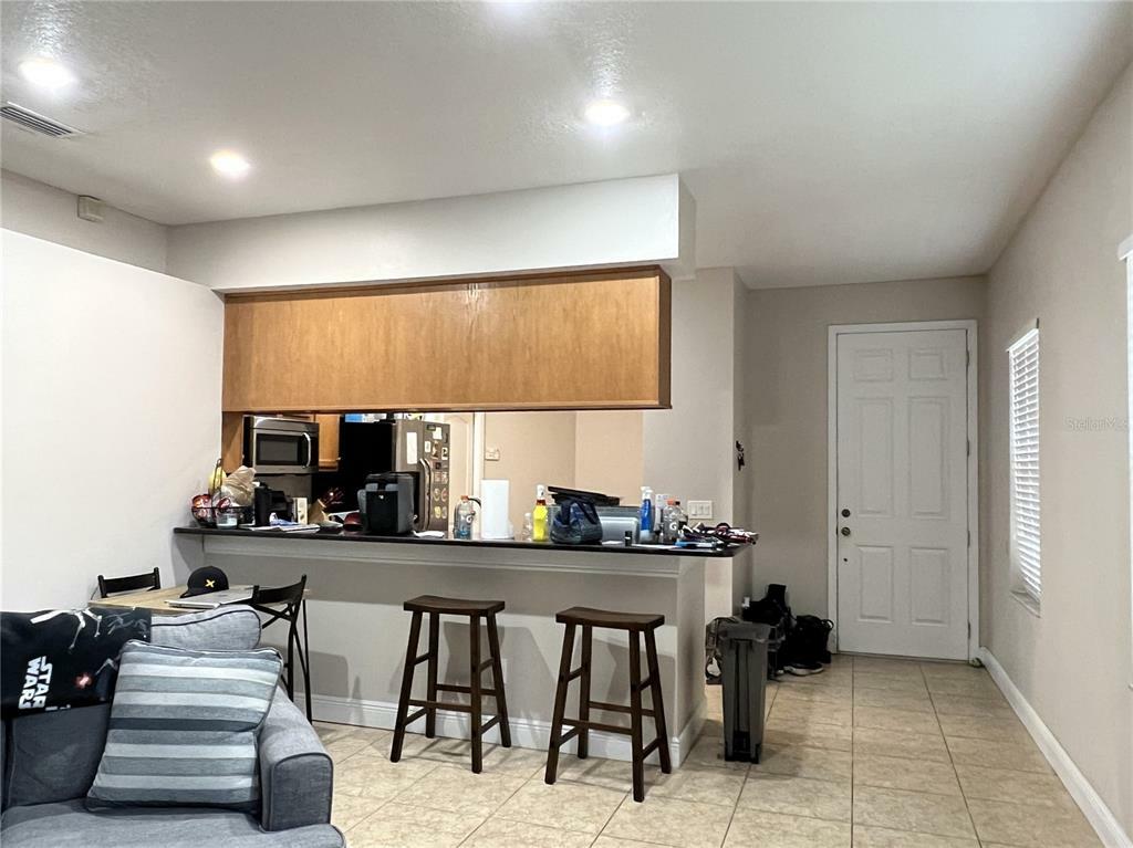 Property Photo:  406 Laguna Mill Drive  FL 33570 