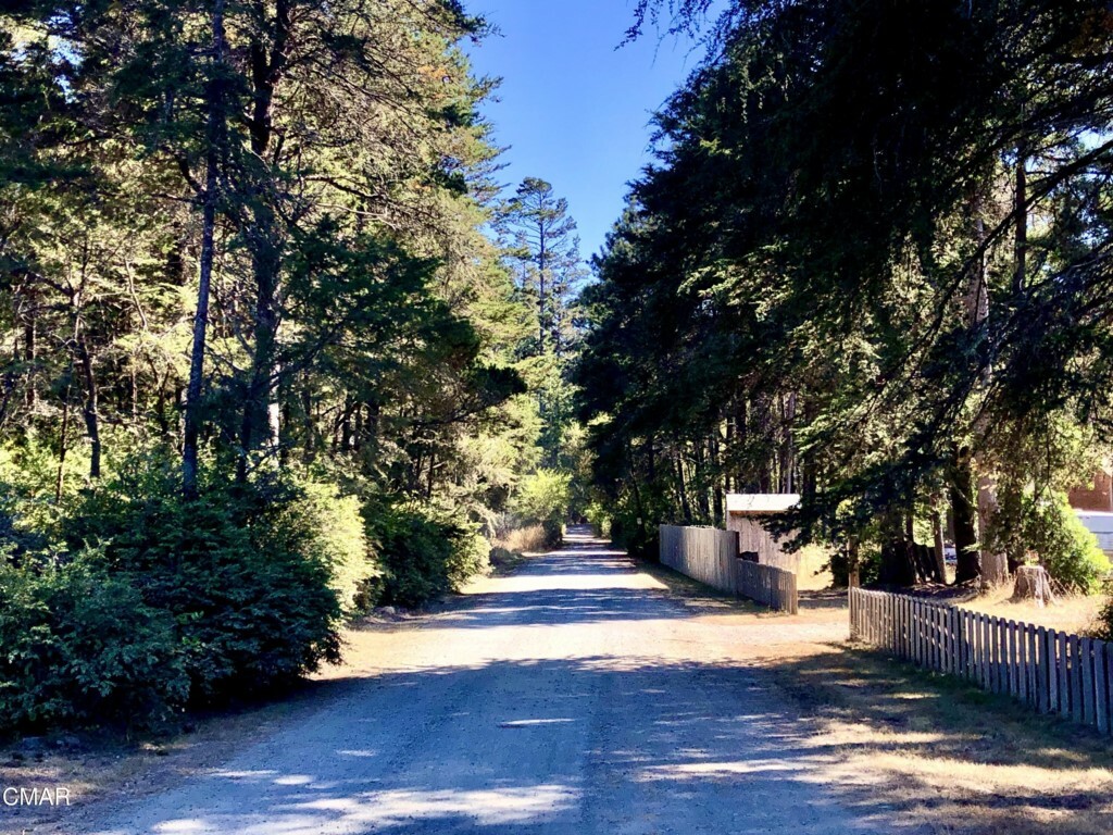 Property Photo: 18775 Dwyer Lane CA 95437