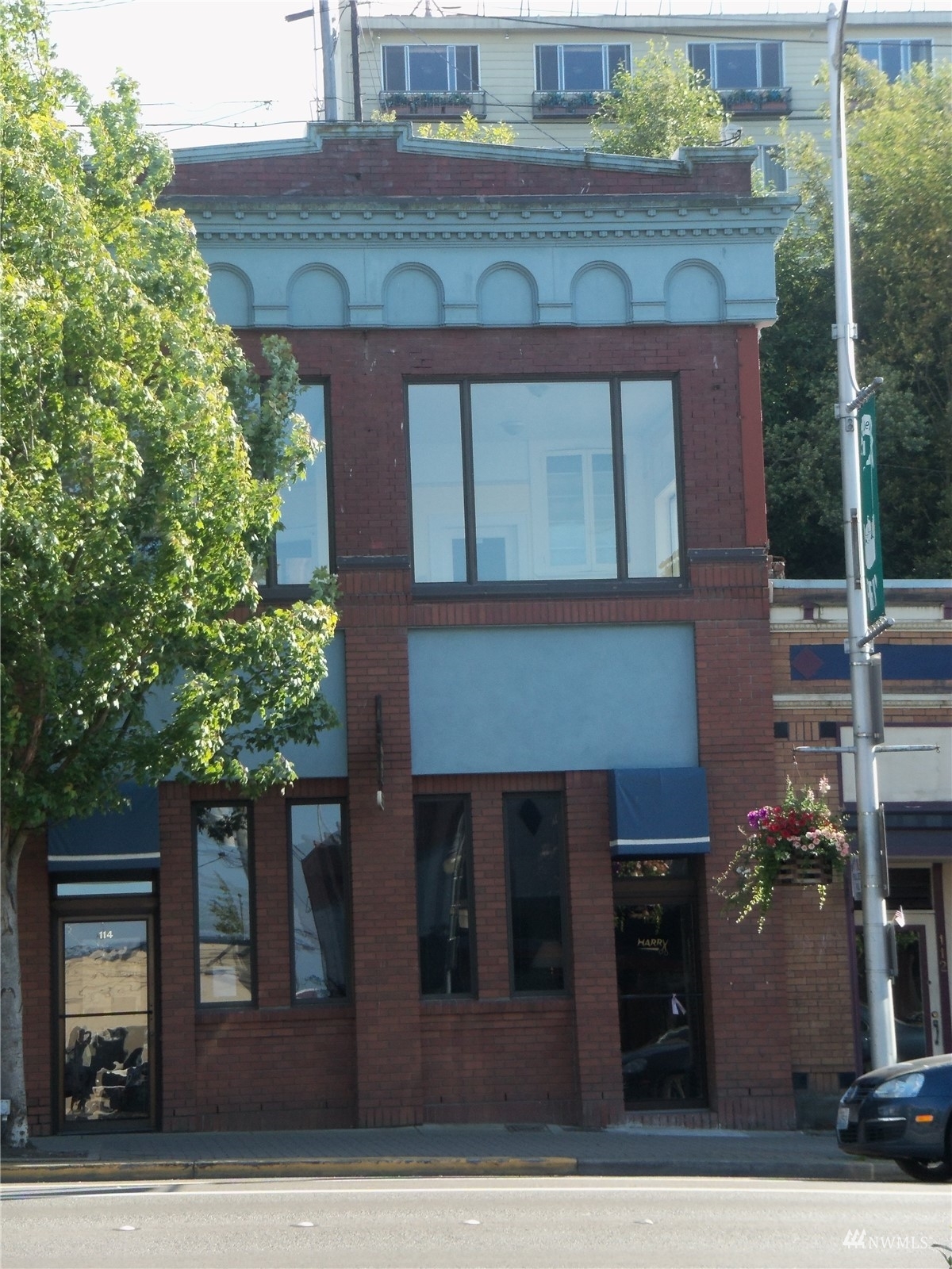 Property Photo: 112 1/2 E First Street 204 WA 98362