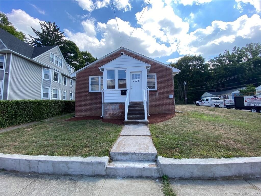 Property Photo: 255 Lexington Avenue CT 06513