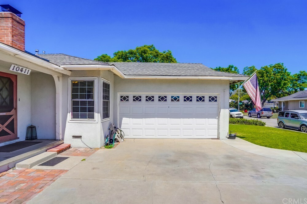 Property Photo: 10411 Fortrose Court CA 90603