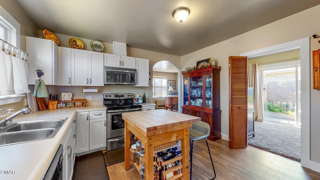 Property Photo: 157 Livingston Street CA 95437