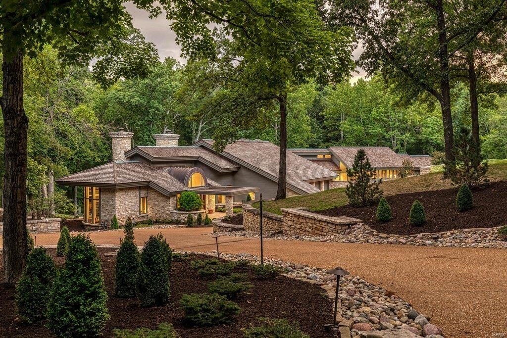 Property Photo: 3 Serendipity Circle MO 63131