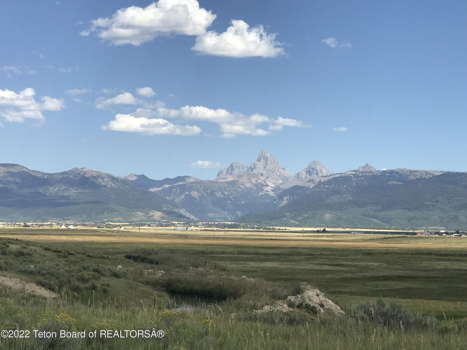 Property Photo: 2863 Sage Creek Drive ID 83452