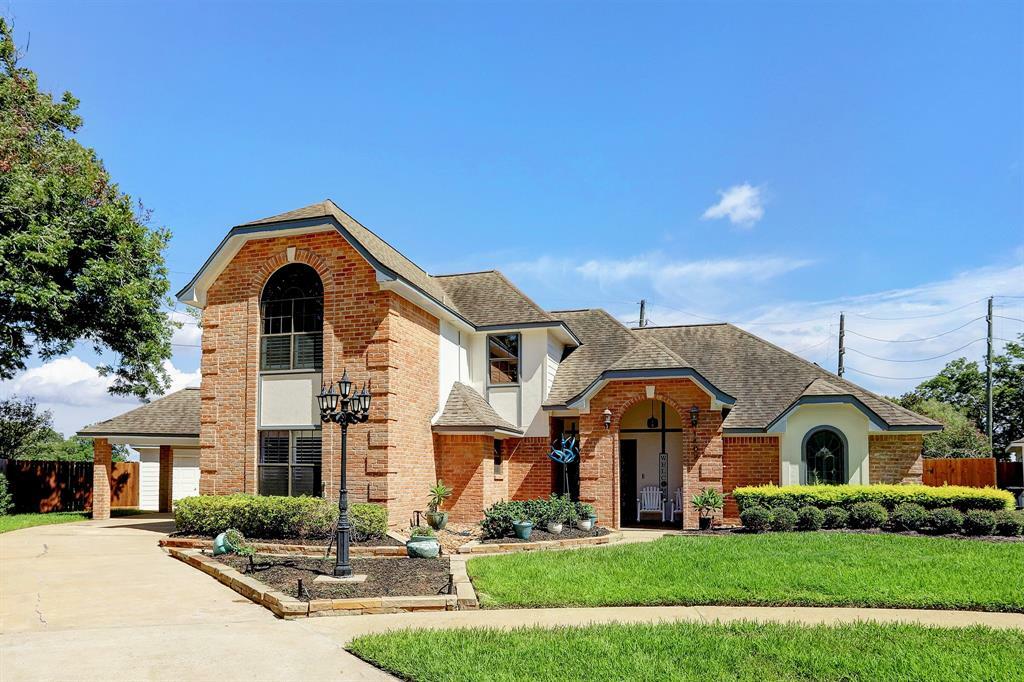 Property Photo:  1402 Copperfield Court  TX 77406 