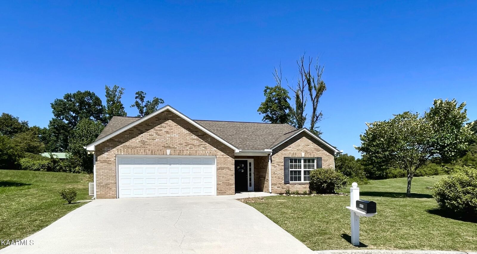 Property Photo: 6815 Highbank Lane TN 37938