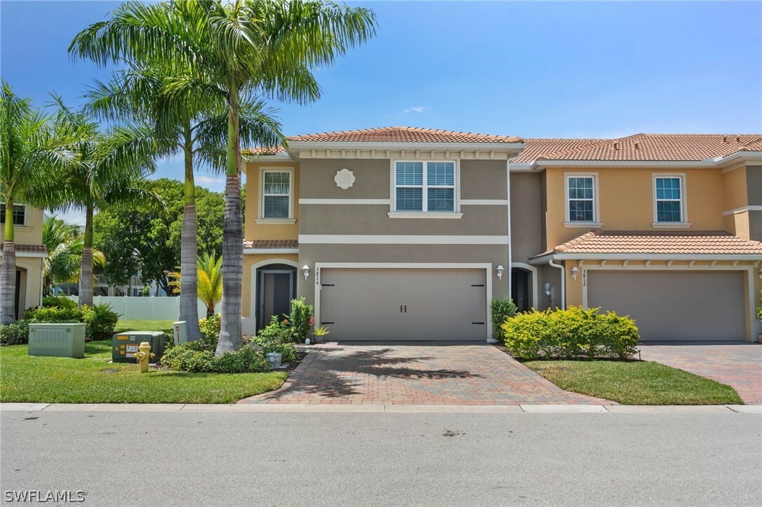 Property Photo: 3814 Tilbor Circle FL 33916