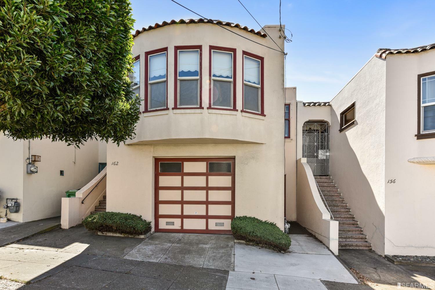 Property Photo:  162 Guttenberg Street  CA 94112 