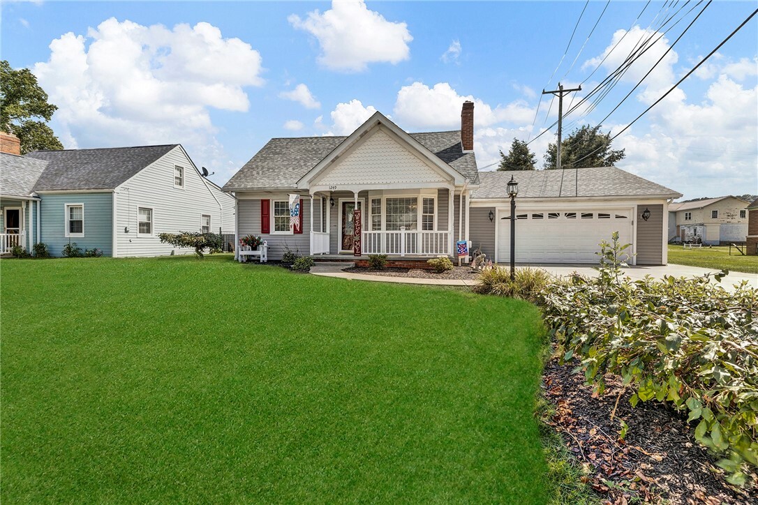 Property Photo:  1249 Ohioview Drive  PA 15052 