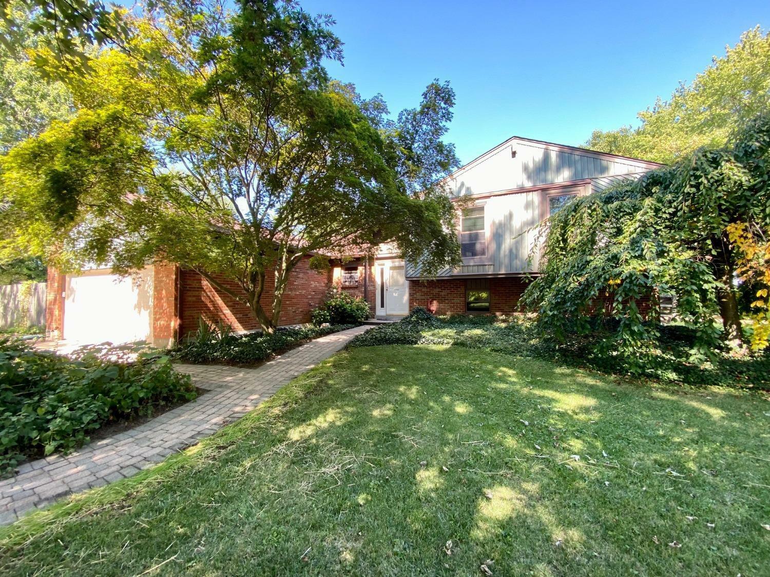 Property Photo: 8108 Long Meadow Dr OH 45069