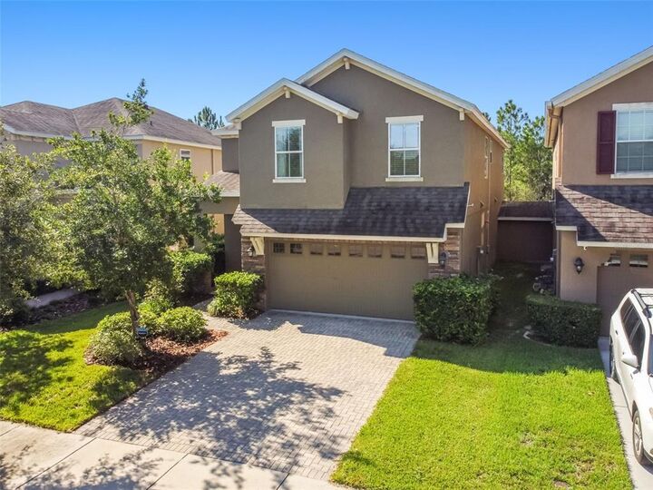 Property Photo:  16119 Starling Crossing Drive  FL 33547 