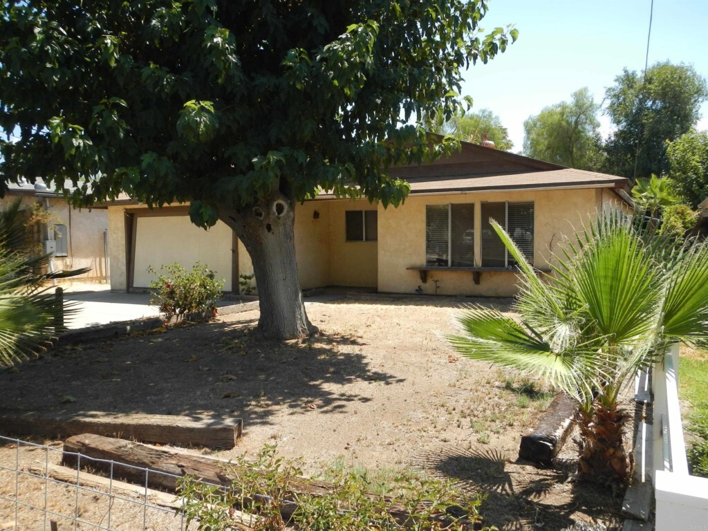 Property Photo:  728 E Street  CA 92065 