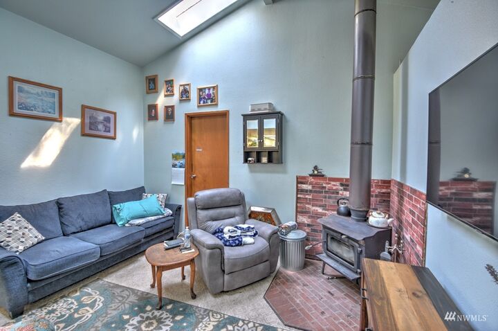 Property Photo:  4414 Steamboat Island Road NW  WA 98502 