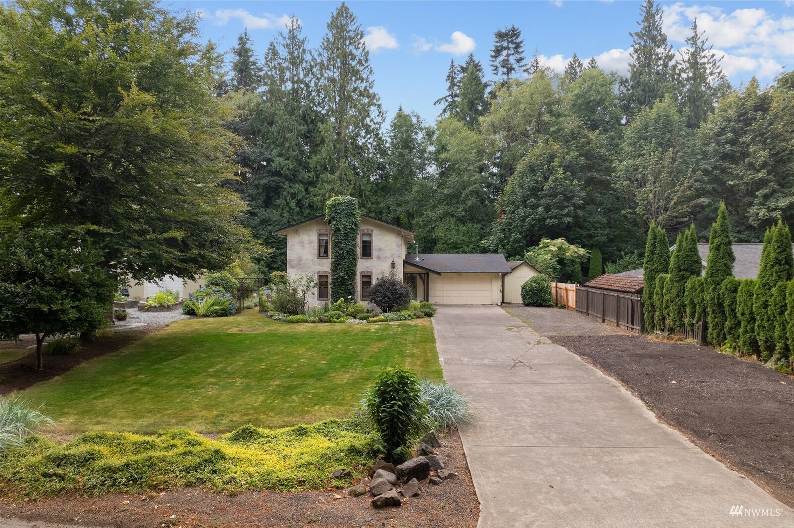 Property Photo:  4514 Ferndale Court SE  WA 98501 