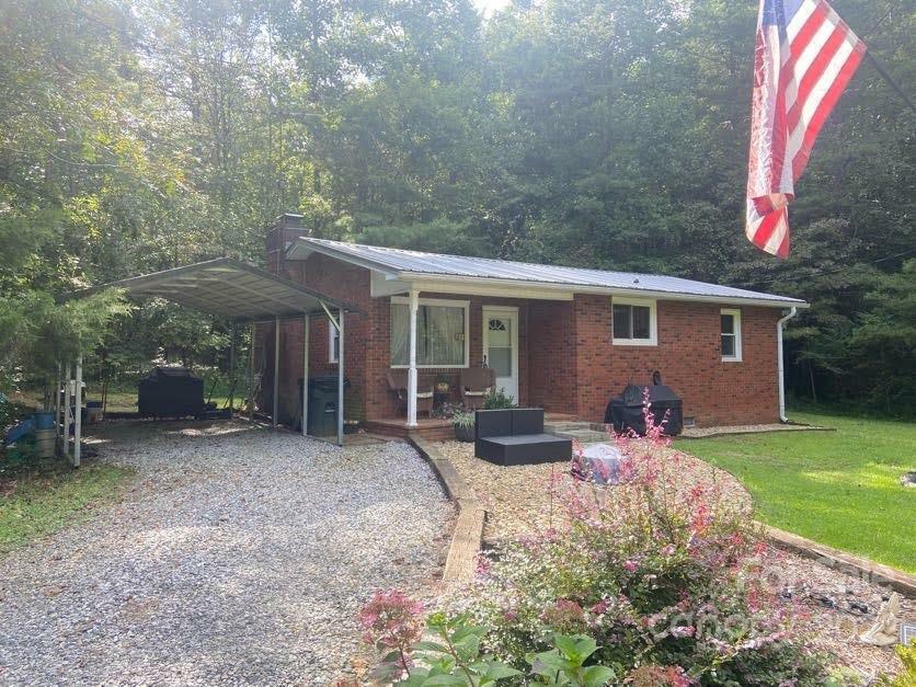 Property Photo:  1314 Buckhorn Tavern Road  NC 28655 