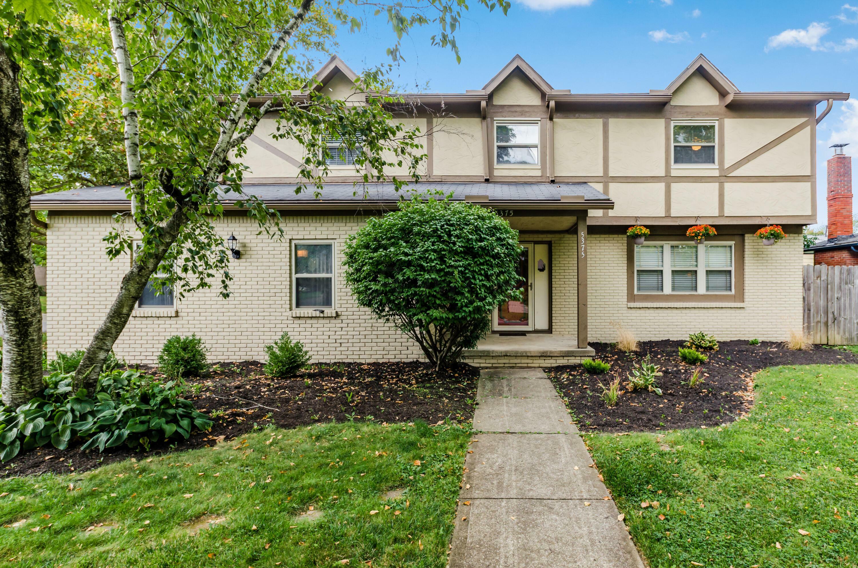 Property Photo: 5375 Maple Canyon Avenue OH 43229