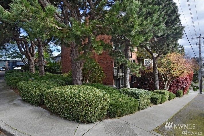 Property Photo: 3400 25th Avenue W 401 WA 98199