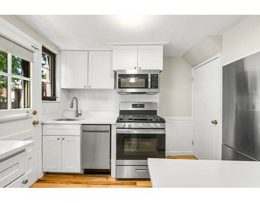 Property Photo:  292 Lexington St 292  MA 02472 