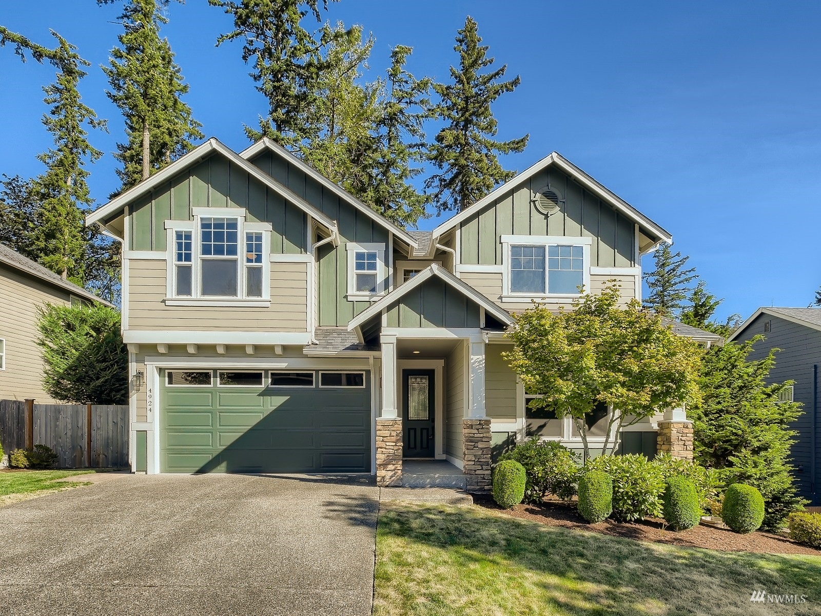 Property Photo:  4924 NE 25th Street  WA 98059 