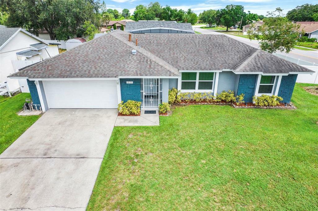 Property Photo: 12131 Medan Court FL 32837