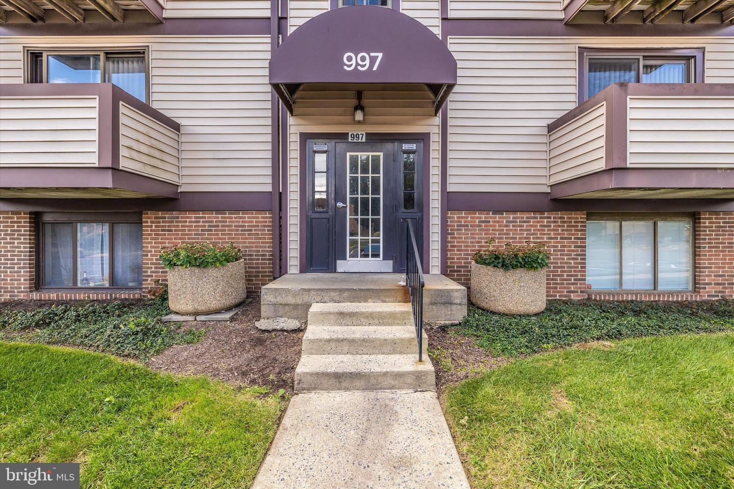 Property Photo: 997 Heather Ridge Drive H 3H MD 21702