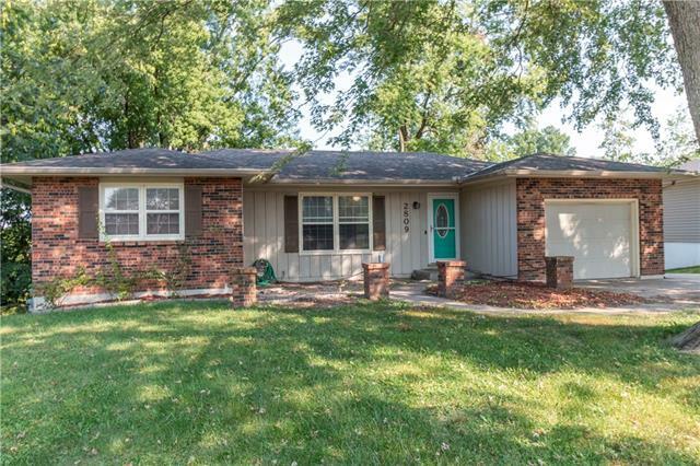 Property Photo: 2809 S 33rd Terrace MO 64503