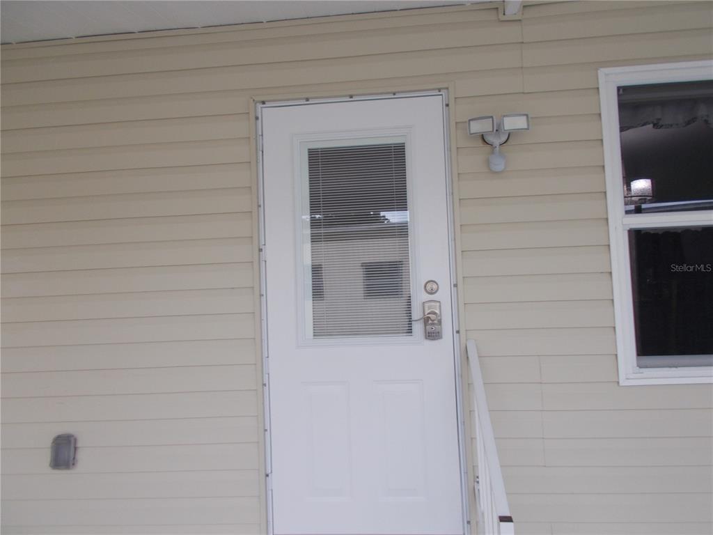 Property Photo: 5544 Holiday Park Boulevard FL 34287