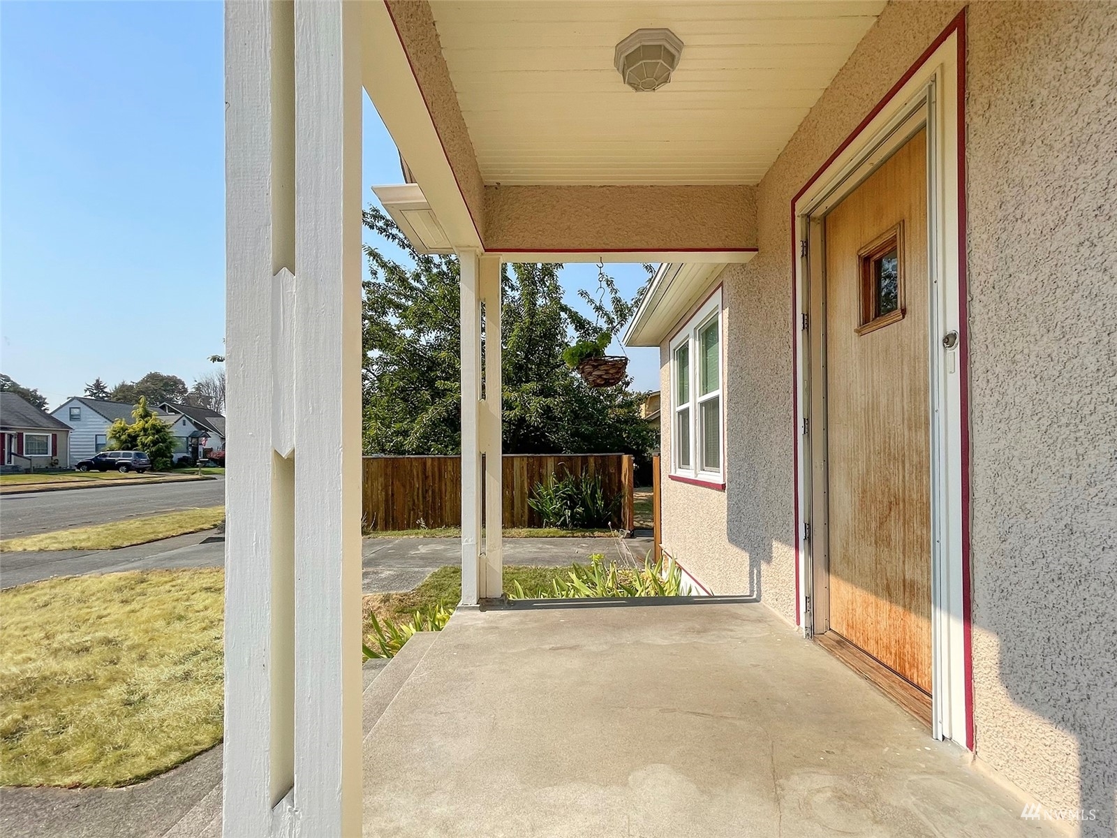 Property Photo:  519 W 5th Street  WA 98362 