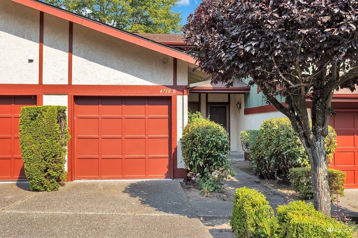 4718 SW 317th Lane B  Federal Way WA 98023 photo