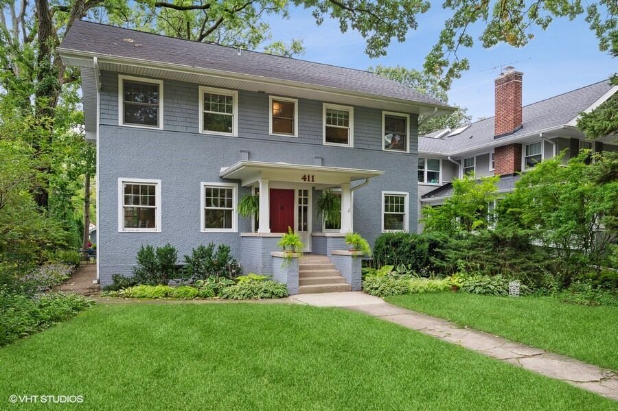 Property Photo: 411 Laurel Avenue IL 60091