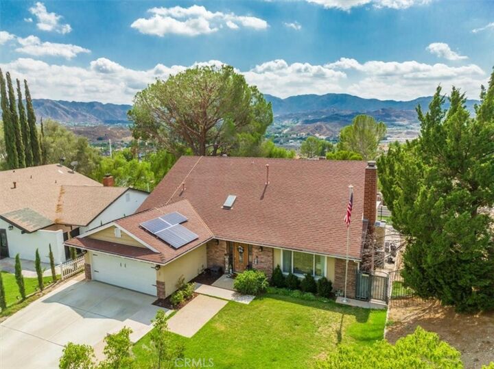 Property Photo: 16624 Nearview Drive CA 91387