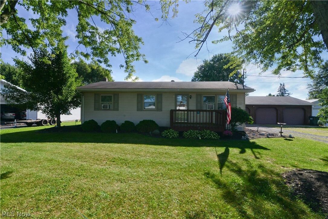 Property Photo:  5954 Leetonia Road  OH 44431 