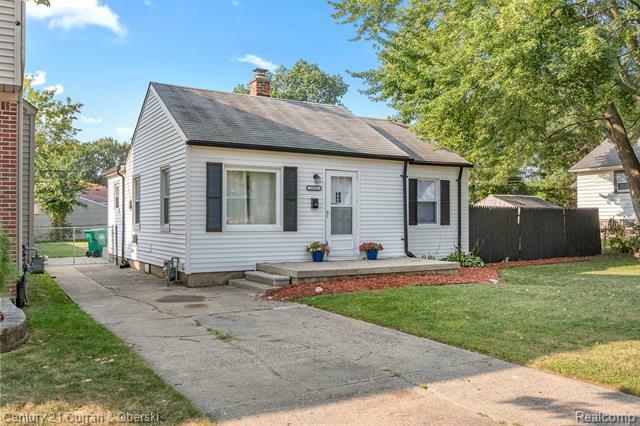 Property Photo:  28983 Birchlawn Street  MI 48135 