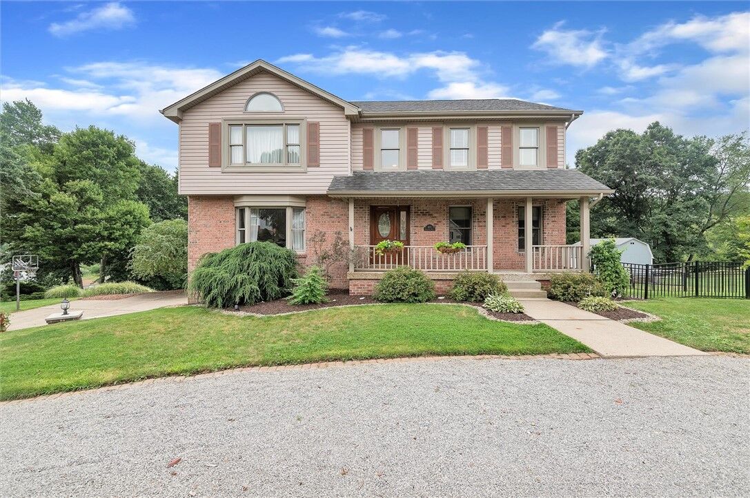 Property Photo: 105 Briarwood Dr PA 16055