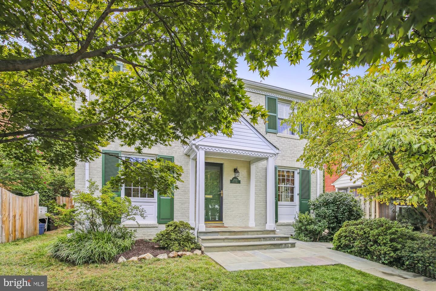 Property Photo:  2601 Farm Road  VA 22302 