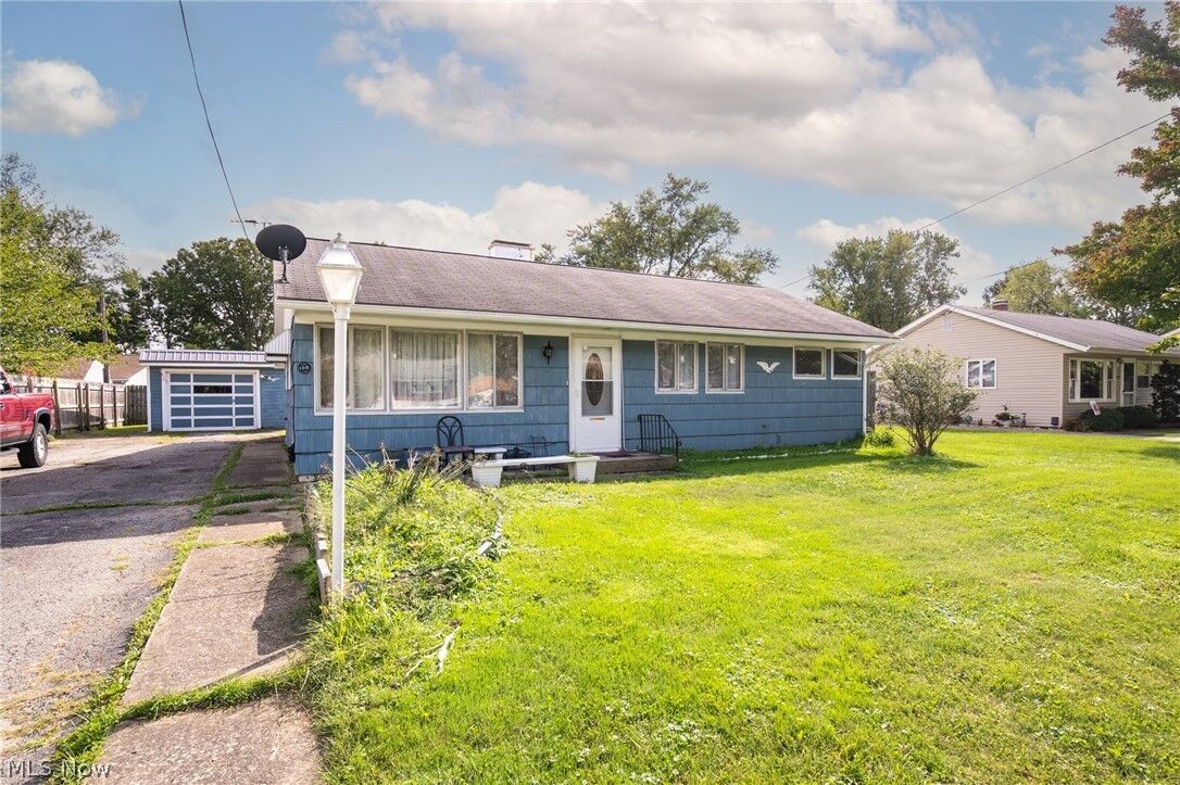 Property Photo: 108 Coronado Court OH 44035