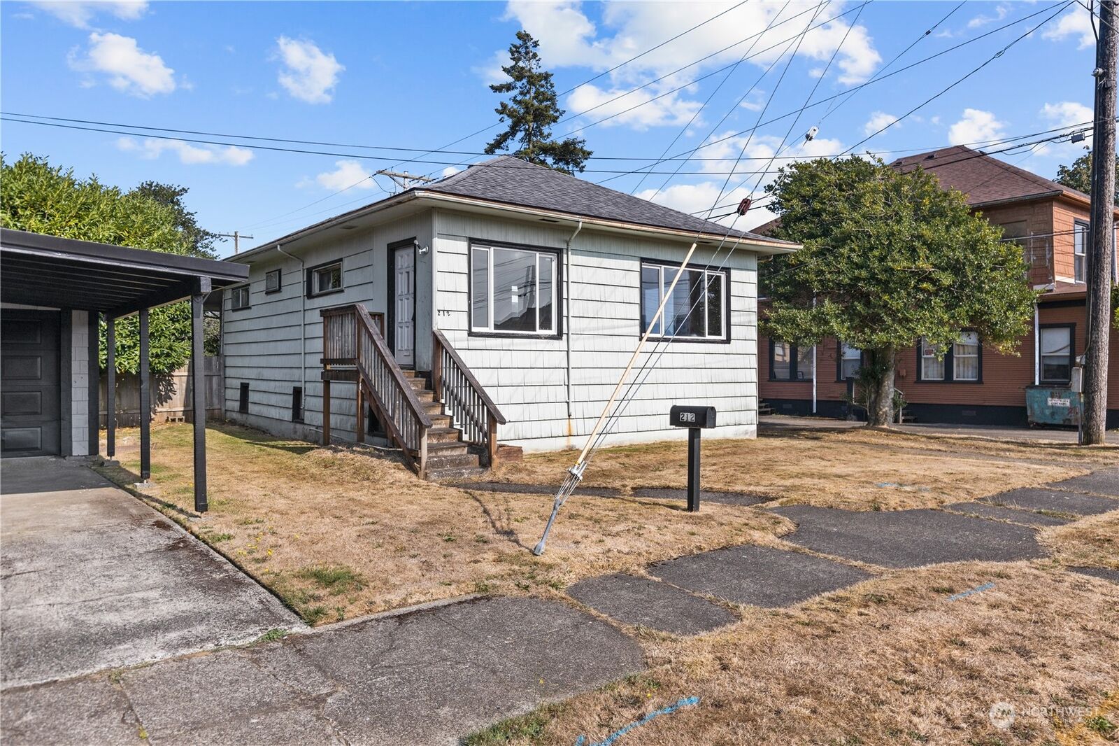 Property Photo:  212 N M Street  WA 98520 