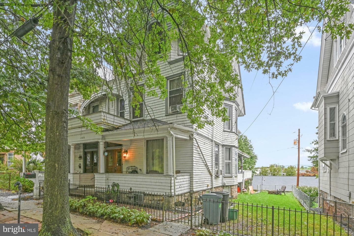 Property Photo:  1540 Mahantongo Street  PA 17901 