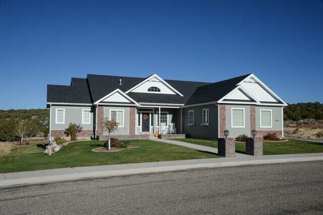 Property Photo:  2926 W Eagle Ridge Lp  UT 84720