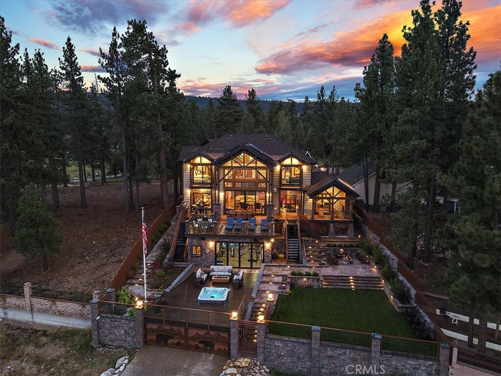 Property Photo: 205 Lagunita Lane CA 92315