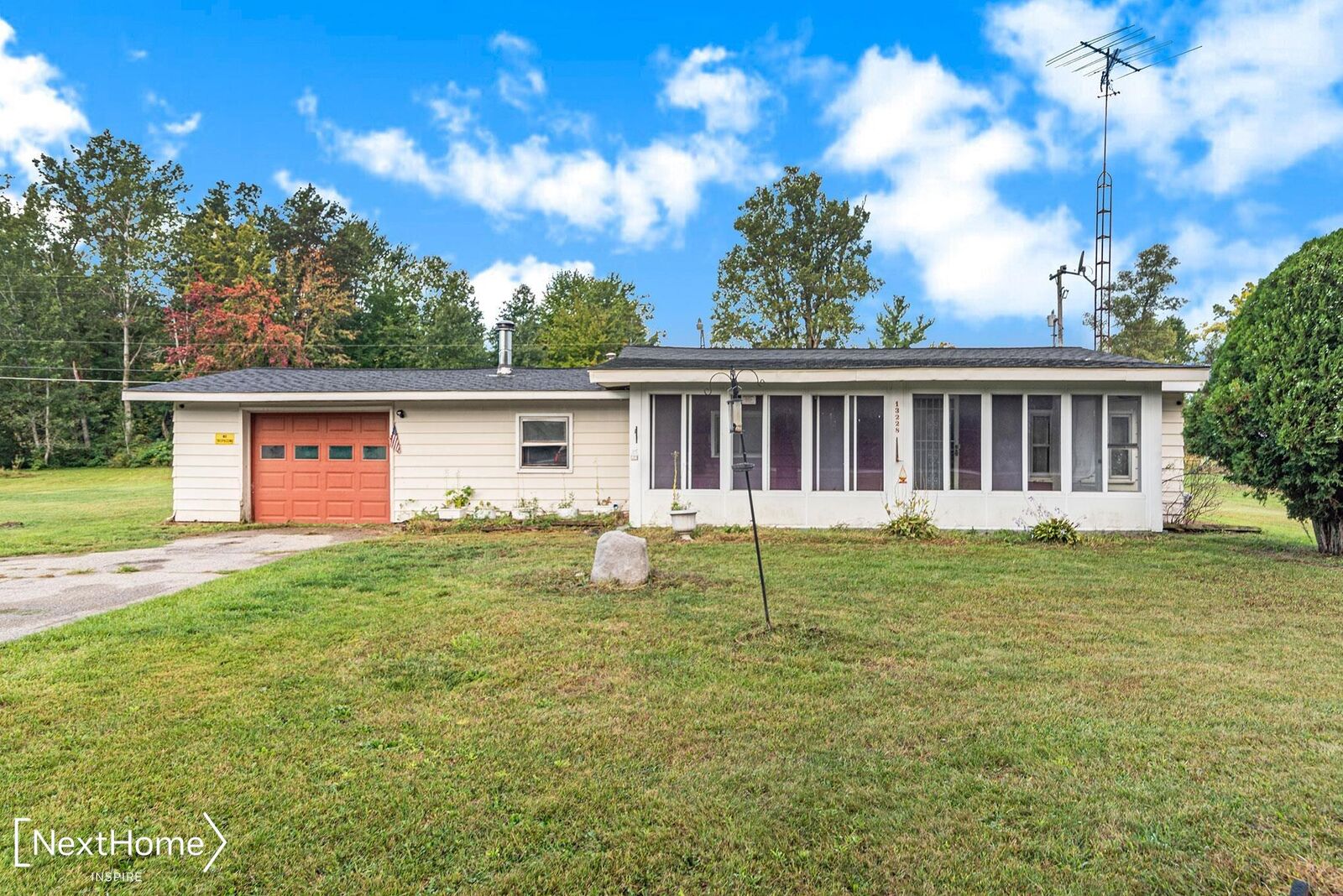 Property Photo:  13228 Sheridan  MI 48417 